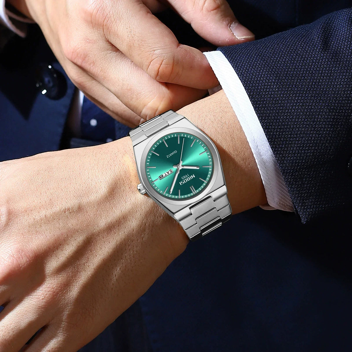 NIBOSI 1985 Classic Tonneau Watch 37mm | Emerald Green Sunray Dial & Brushed Steel Bracelet